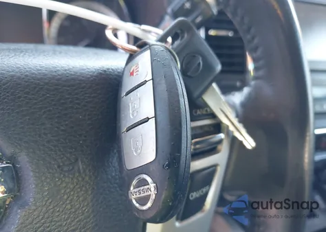 2016 Nissan Titan Xd Sv Diesel из США, поврежденный, VIN 1N6BA1F41GN511975